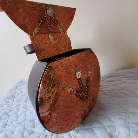 Pineda Covalin Silk & Leather Round  Unique Handbag - Picture 3 of 9